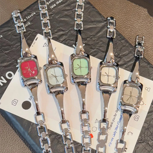 Fashion classic temperament light luxury simple alloy watch for women.