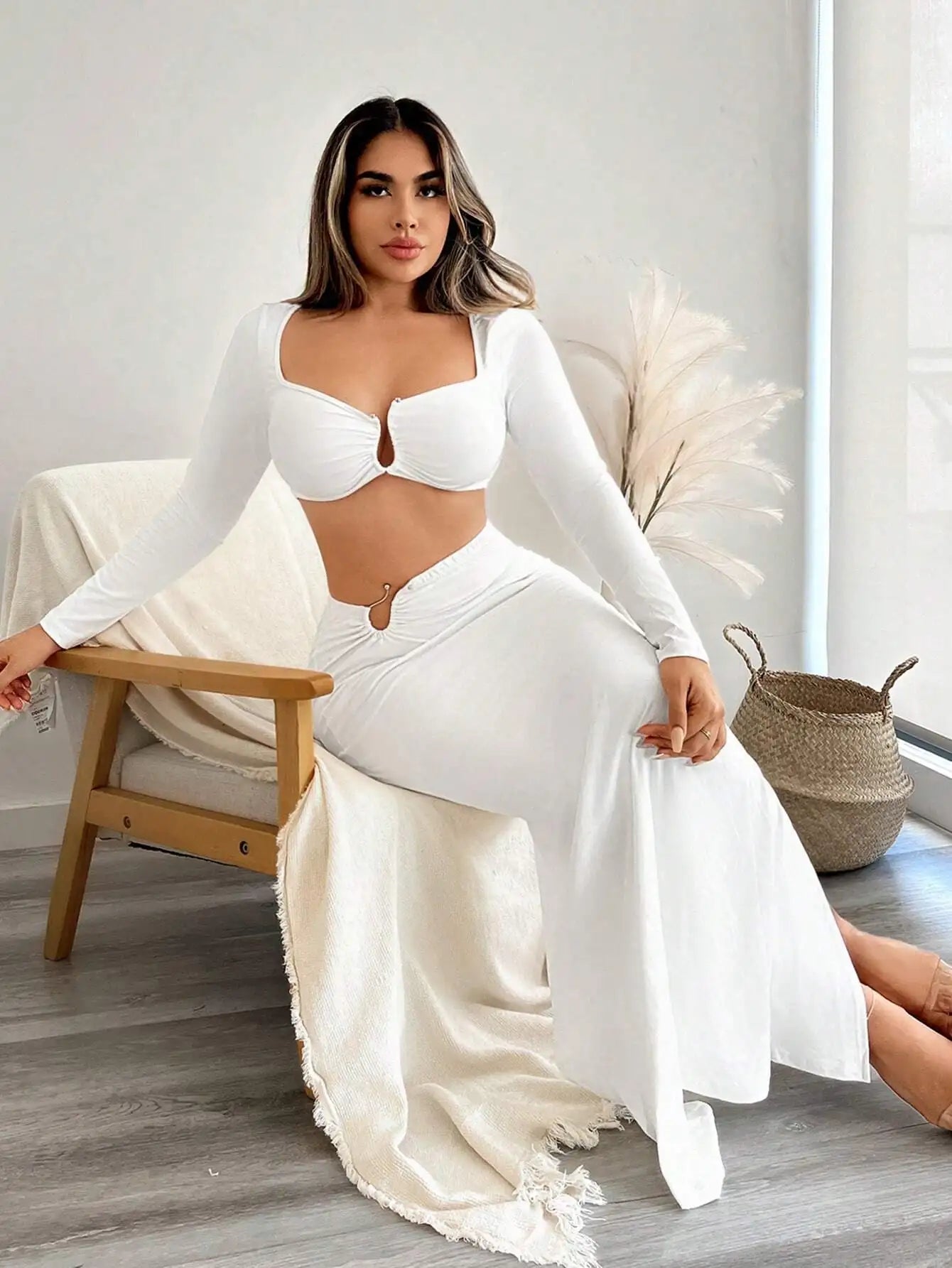 White long sleeve crop top & high waist wide leg pants two piece set for women.