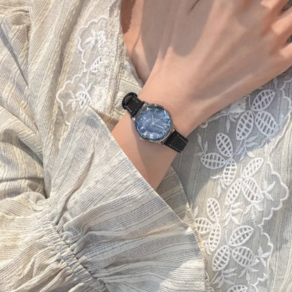 Fashion temperament minimalist luxury with quartz watch for women. 1 piece.