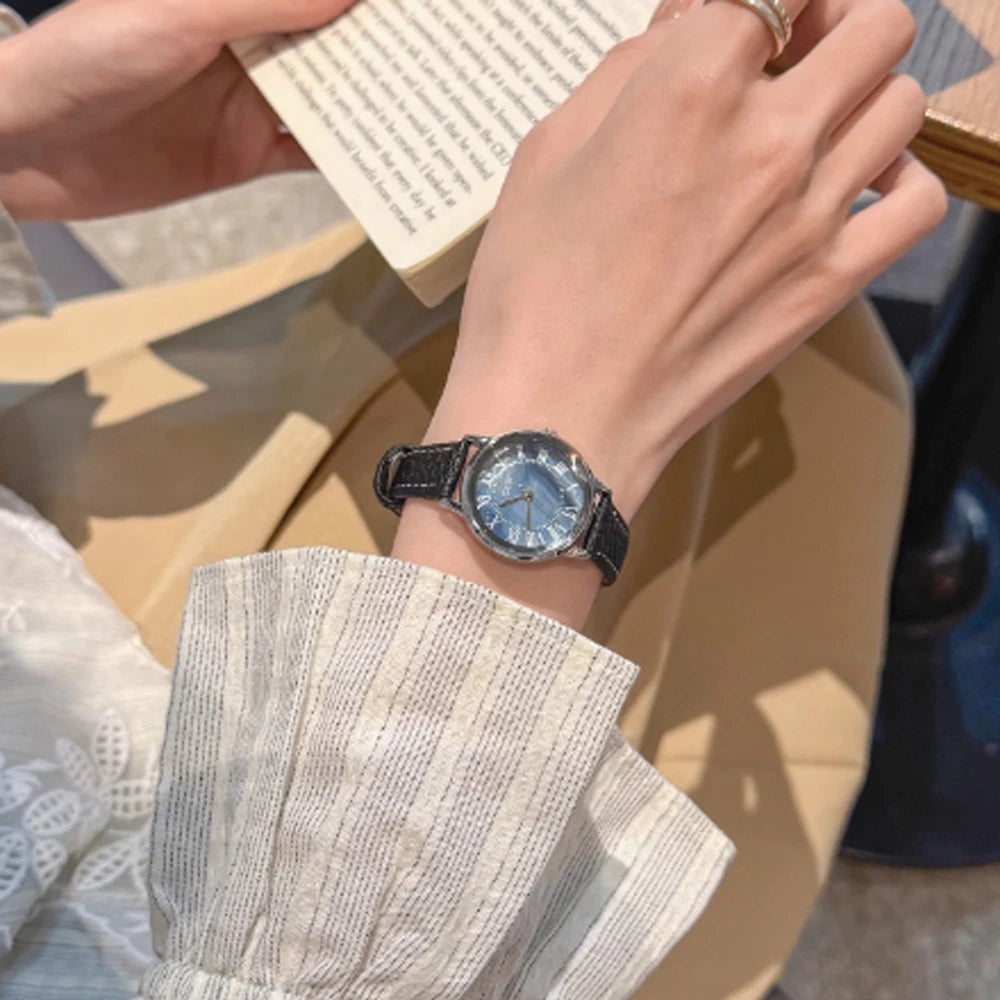 Fashion temperament minimalist luxury with quartz watch for women. 1 piece.
