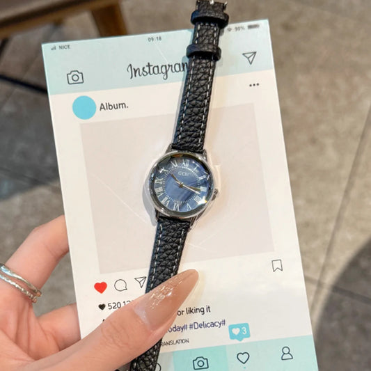 Fashion temperament minimalist luxury disc belt with quartz women's watch for women.