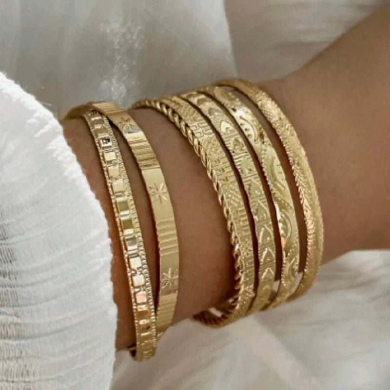 7pcs / set retro gold    Bracelet fashion.
