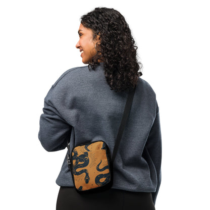 Utility crossbody bag.